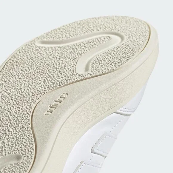 NIB adidas Women's Courtblock Sneaker - Picture 5 of 15